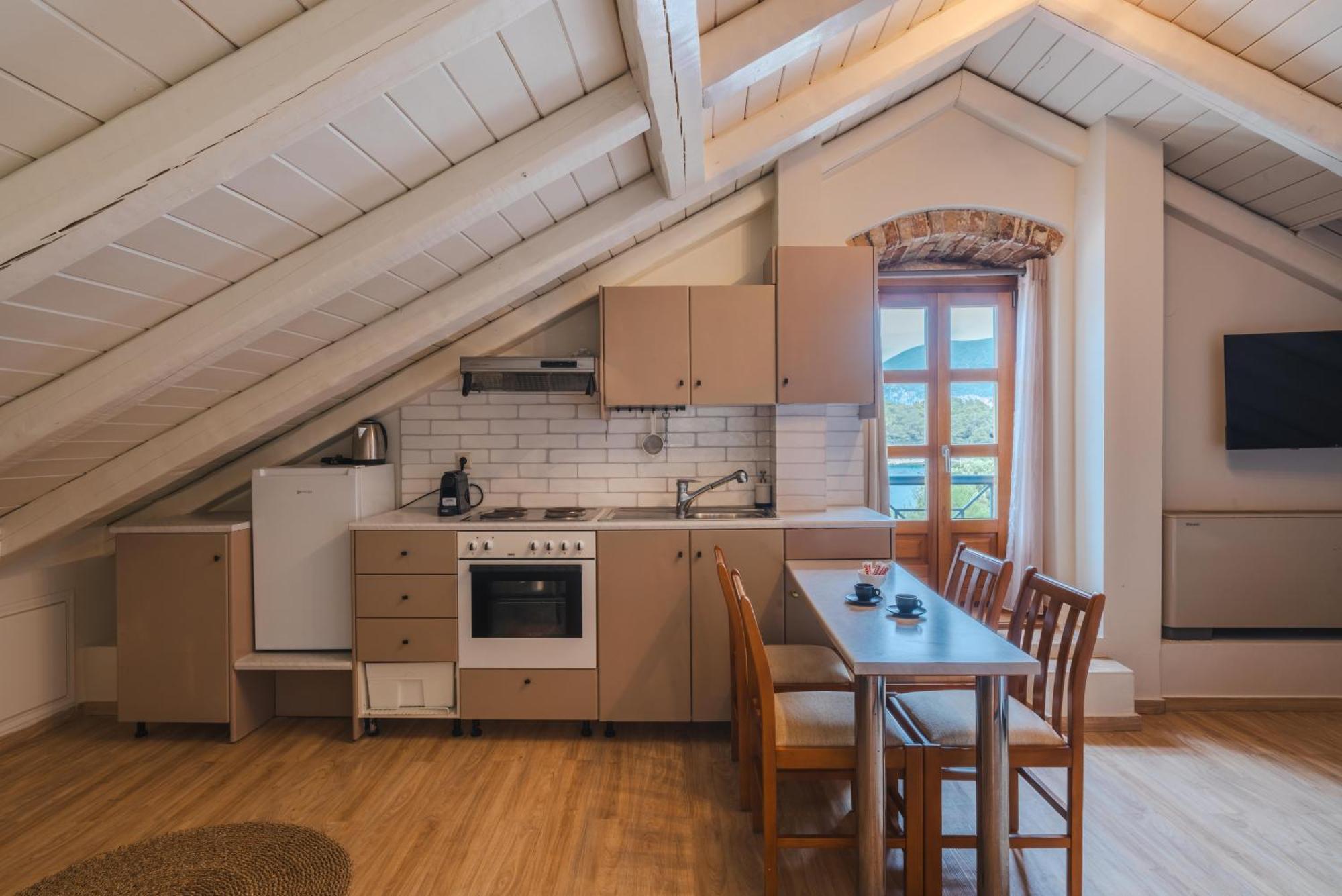 Authentic Suites In Fiscardo Fiskardo Eksteriør billede