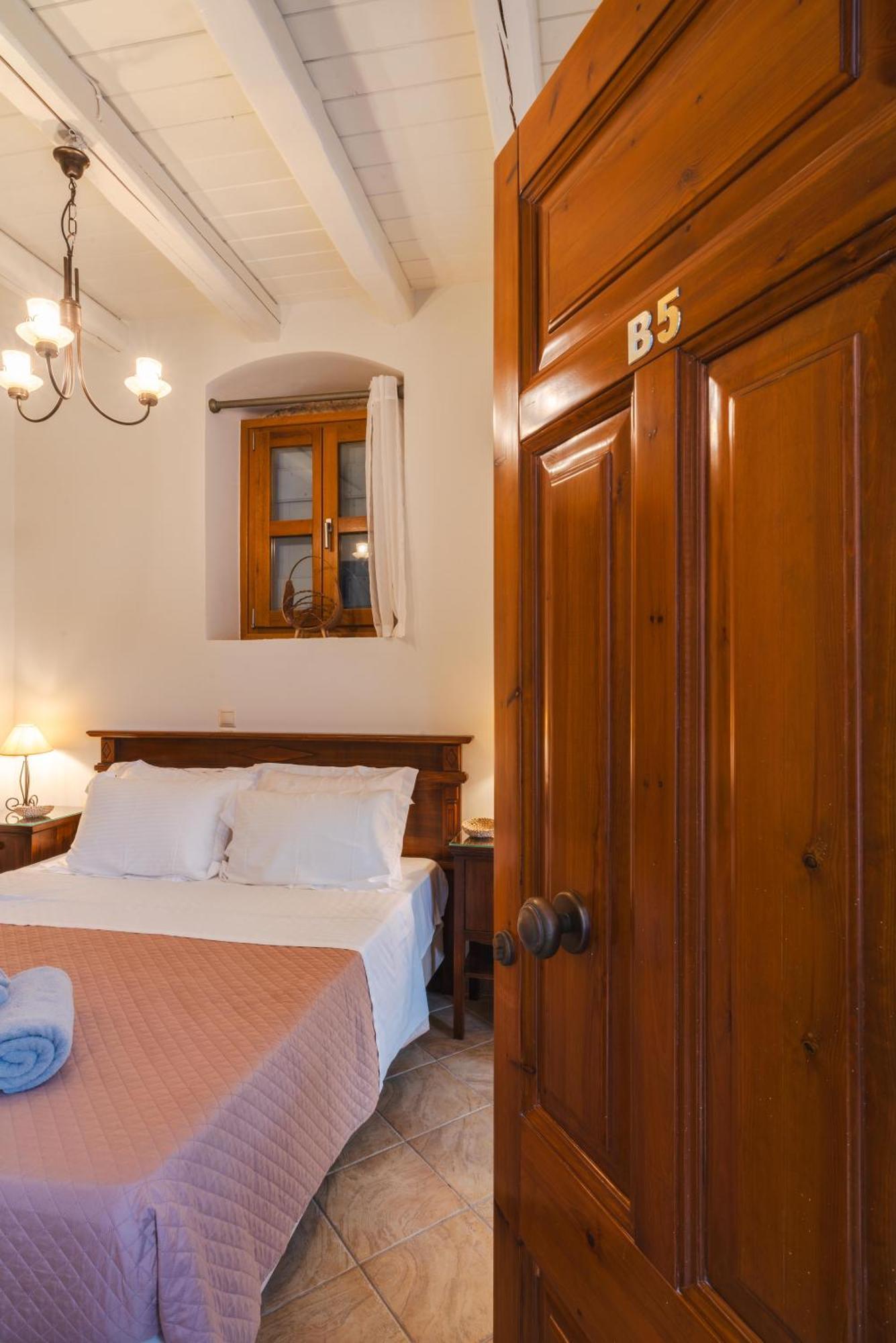 Authentic Suites In Fiscardo Fiskardo Eksteriør billede
