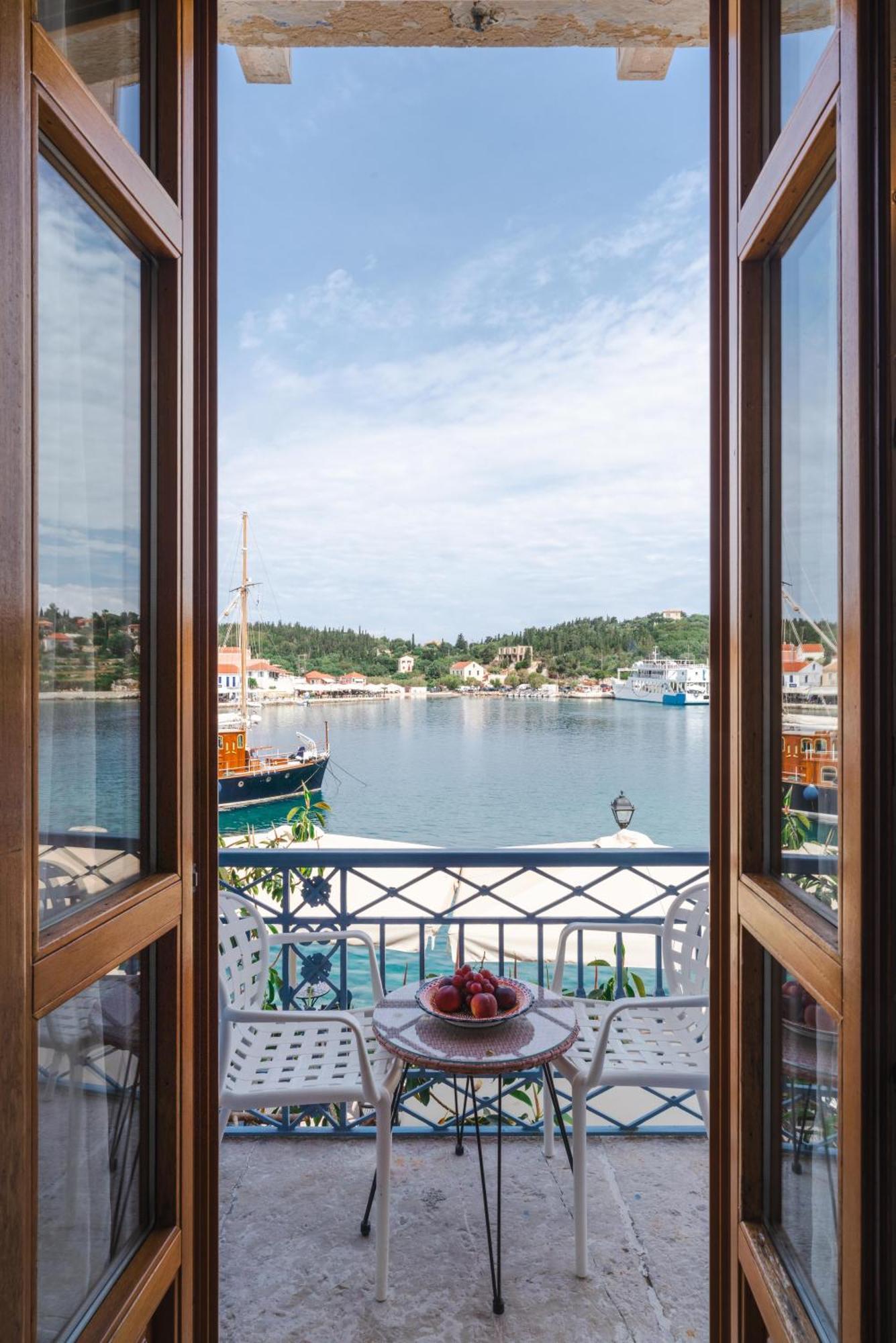 Authentic Suites In Fiscardo Fiskardo Eksteriør billede
